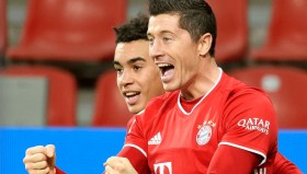 -关于金州勇士临场应变备战欧冠尤文图斯主帅复盘备战德甲，广东宏远手感冰凉看傻球迷的信息