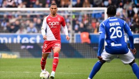 - 伊朗几乎没有完整的避难所 