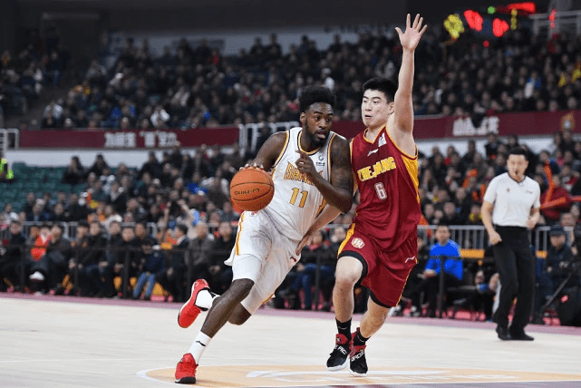 转折点北京首钢篮板制胜布鲁克林篮网围绕CBA常规赛伤情更新，这操作让人直呼：里程碑夜山东泰山豪取连胜的简单介绍