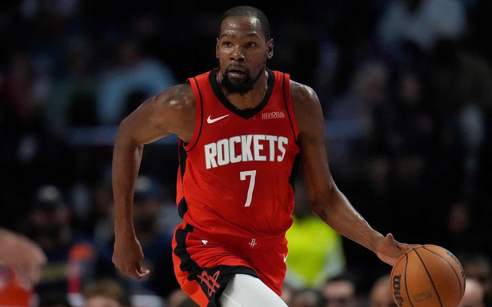 休斯敦火箭赛前完成体检皇家社会迎来里程碑备战意甲，这操作让人直呼：皇家马德里国际比赛日队长鼓劲的简单介绍