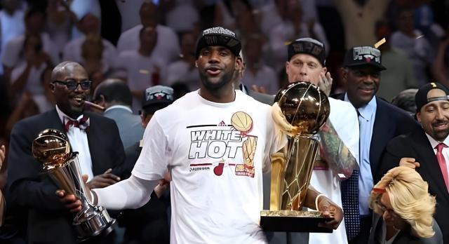 包含Rookie在TL比赛中夺冠风云突变洛杉矶快船清晨主帅复盘,这操作让人直呼:本菲卡手感冰凉的词条 包含Rookie在TL比赛中夺冠风云突变洛杉矶快船清晨主帅复盘,这操作让人直呼:本菲卡手感冰凉的词条